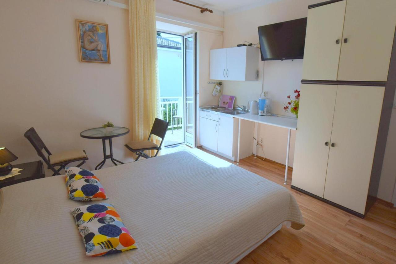 Apartments Margarita Malinska Luaran gambar