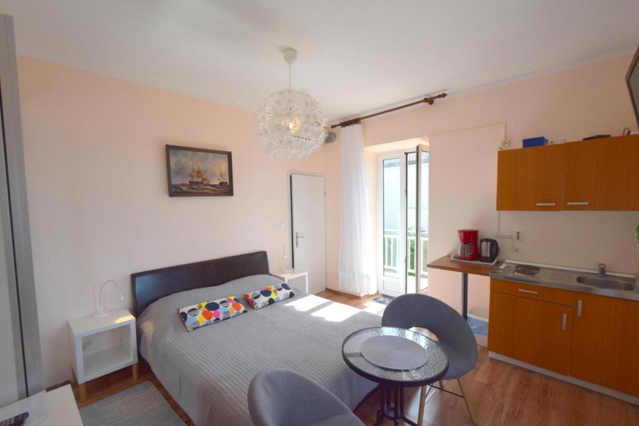 Apartments Margarita Malinska Luaran gambar